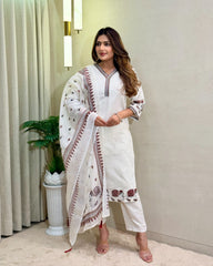 Milina Embroidered Cotton Kurti Pant Set