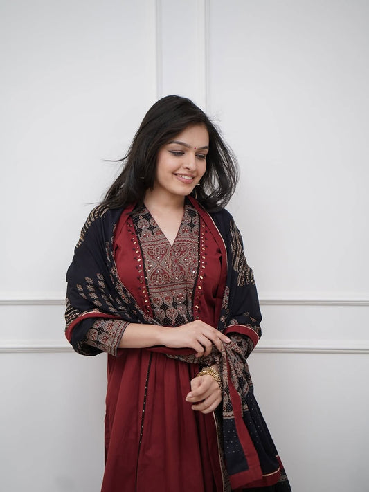 Embroidered A Line Kurti With Original Mirror Work Kurti Pant Set